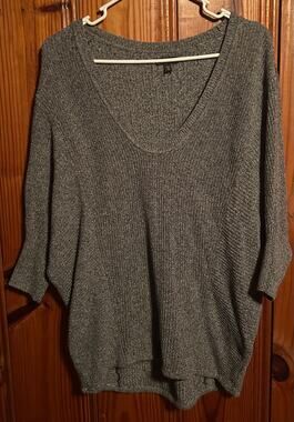Express women’s sweater gray crewneck oversized size small